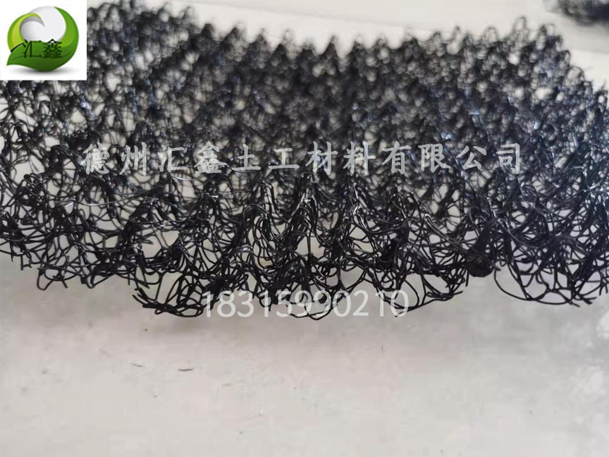 水土保護毯一種柔性生態護坡材料(圖2) 水土保護毯一種柔性生態護坡材料(圖2)